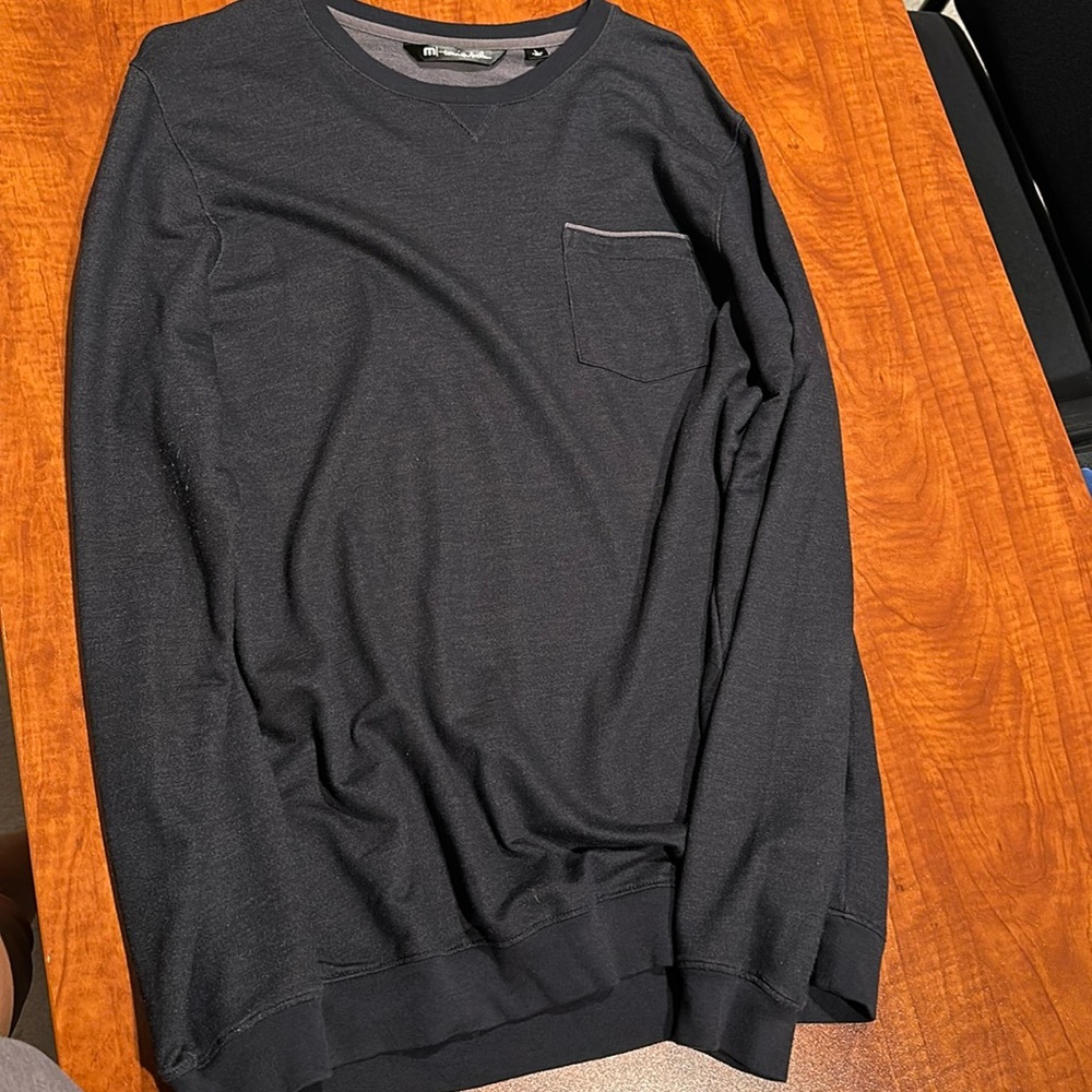 Travis Matthew shirt